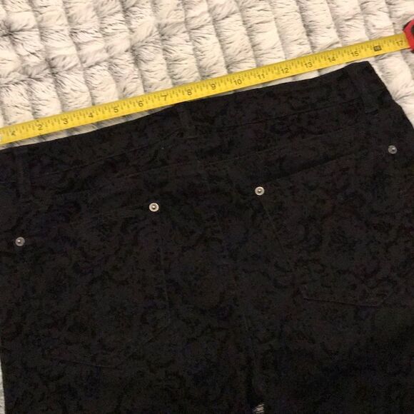 Paisley printed black skinny jeans - Picture 2 of 7